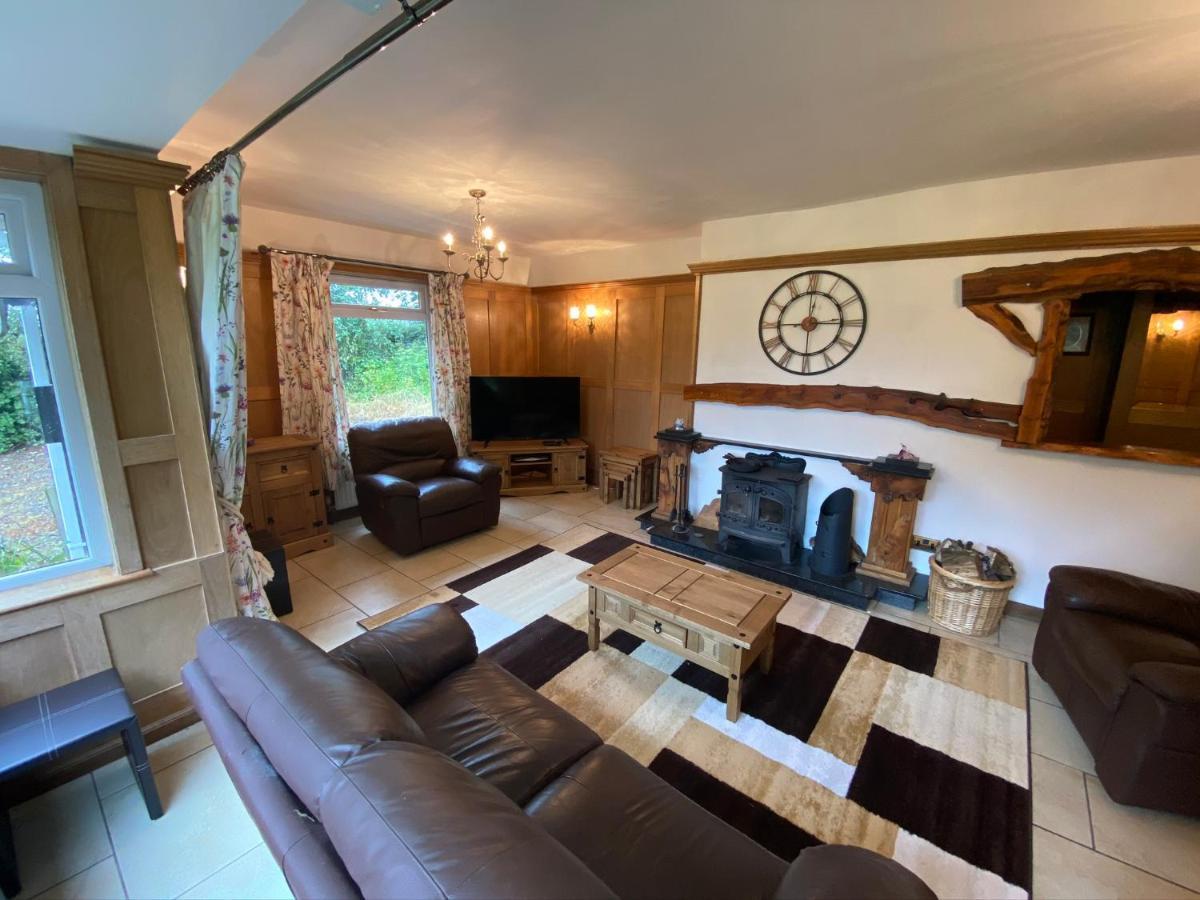 Tranquil Thornhill Cottage Retreat With Hot Tub Moniaive Bagian luar foto