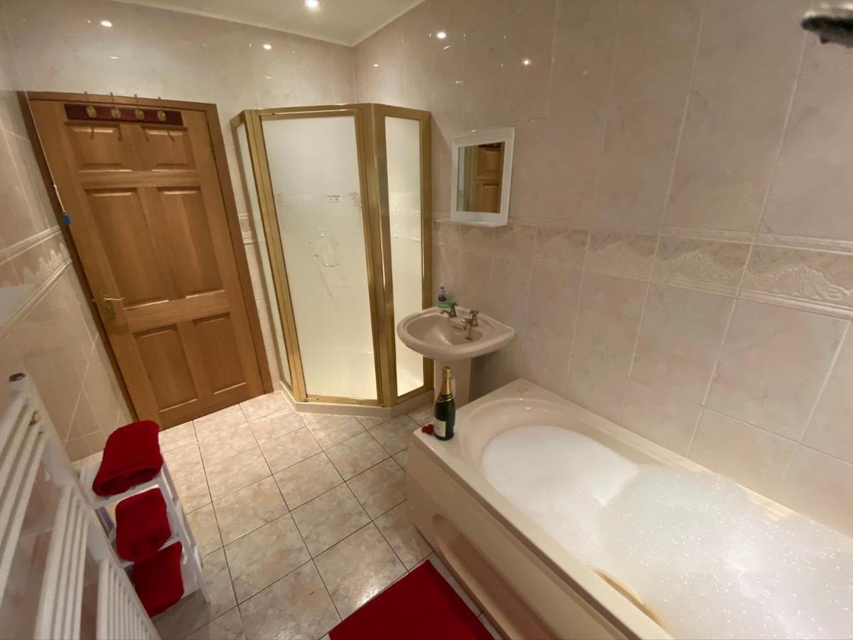 Tranquil Thornhill Cottage Retreat With Hot Tub Moniaive Bagian luar foto