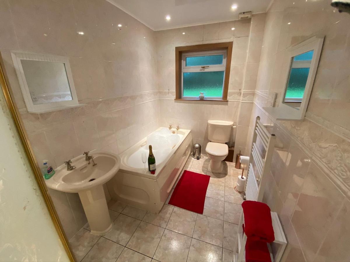 Tranquil Thornhill Cottage Retreat With Hot Tub Moniaive Bagian luar foto