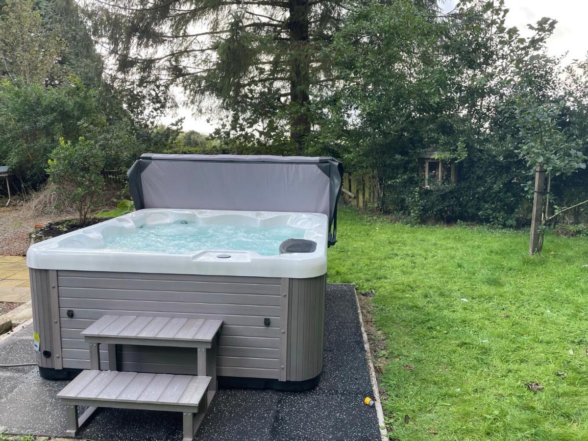 Tranquil Thornhill Cottage Retreat With Hot Tub Moniaive Bagian luar foto